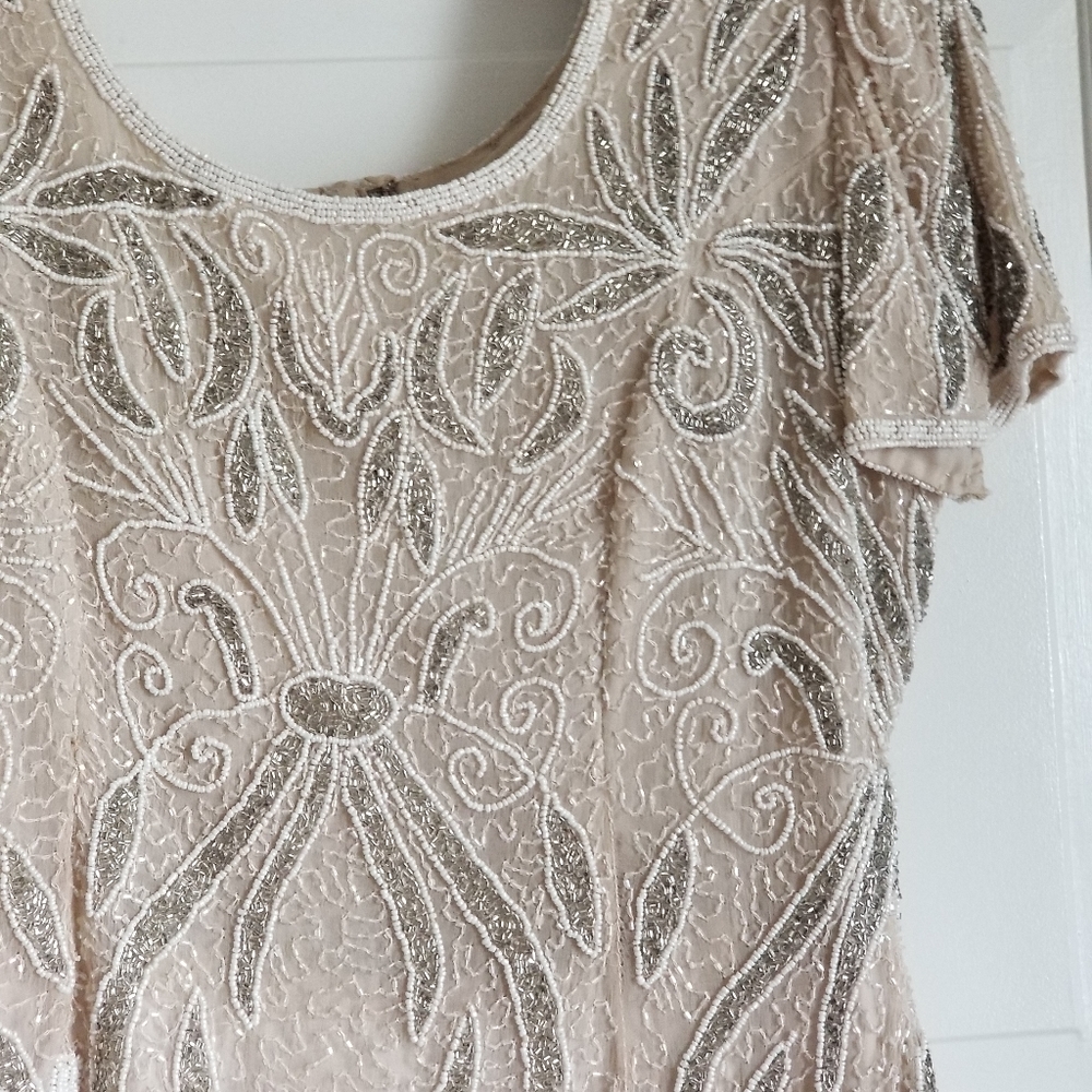 Gown - Picture 3 of 5